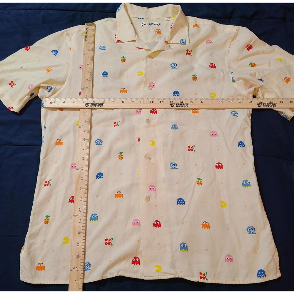Pac Man Bandai Namco Uniqlo Shirt Mens Sz Medium Short Sleeve Collaboration EUC - Picture 2 of 6